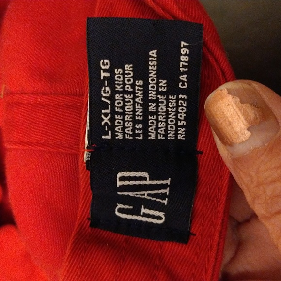 VGUC. GAP American flag colored red baseball cap. - Picture 5 of 8
